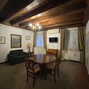 antica-verona-apartment.hotelinveneto.com/