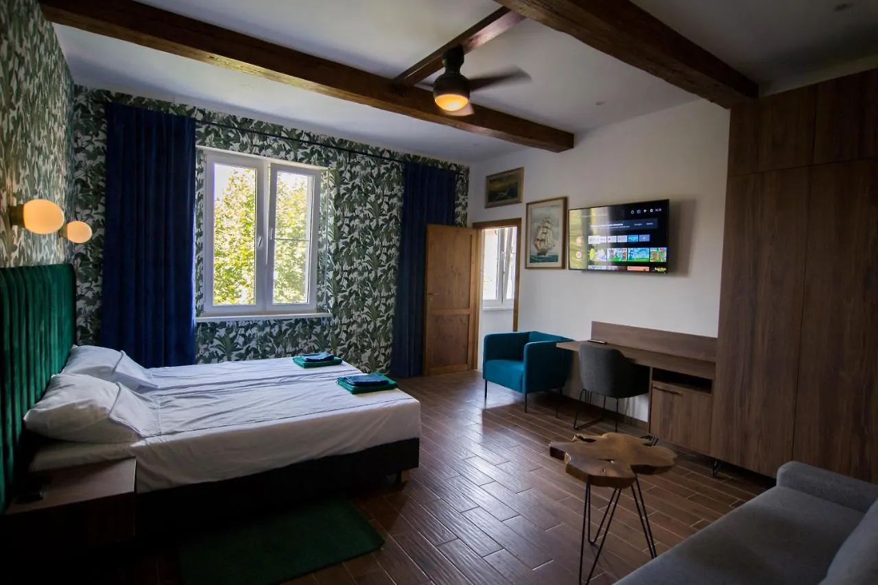 Luxurio Rooms With Baths Λιβόρνο 0*,